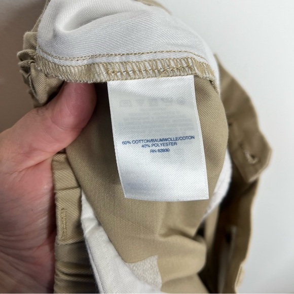 Lands' End Womens Size 14 Petite Khaki Bermuda 10 in. Inseam Shorts Modest - Picture 5 of 6